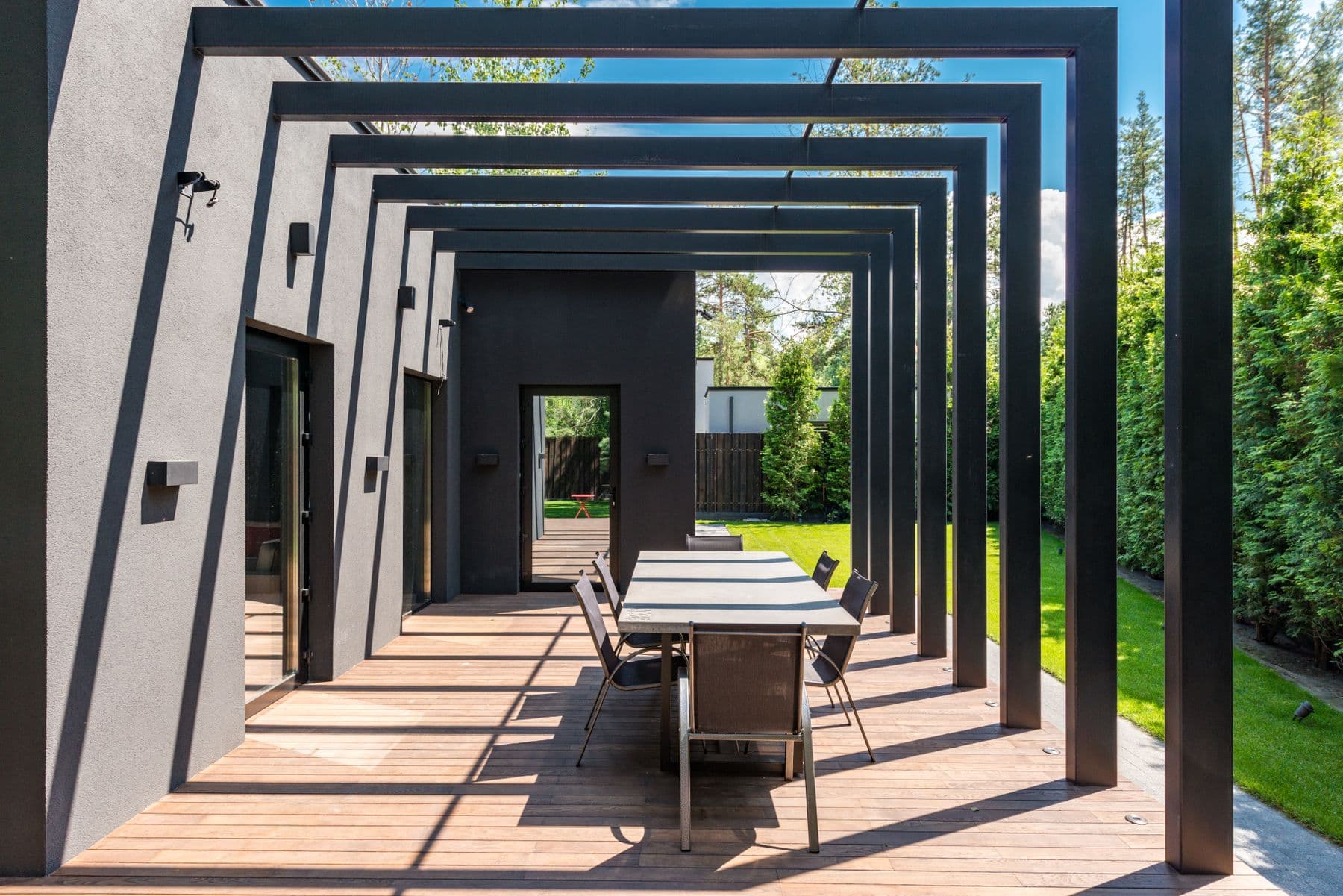 Azilda Backyard Retreat — detail 2